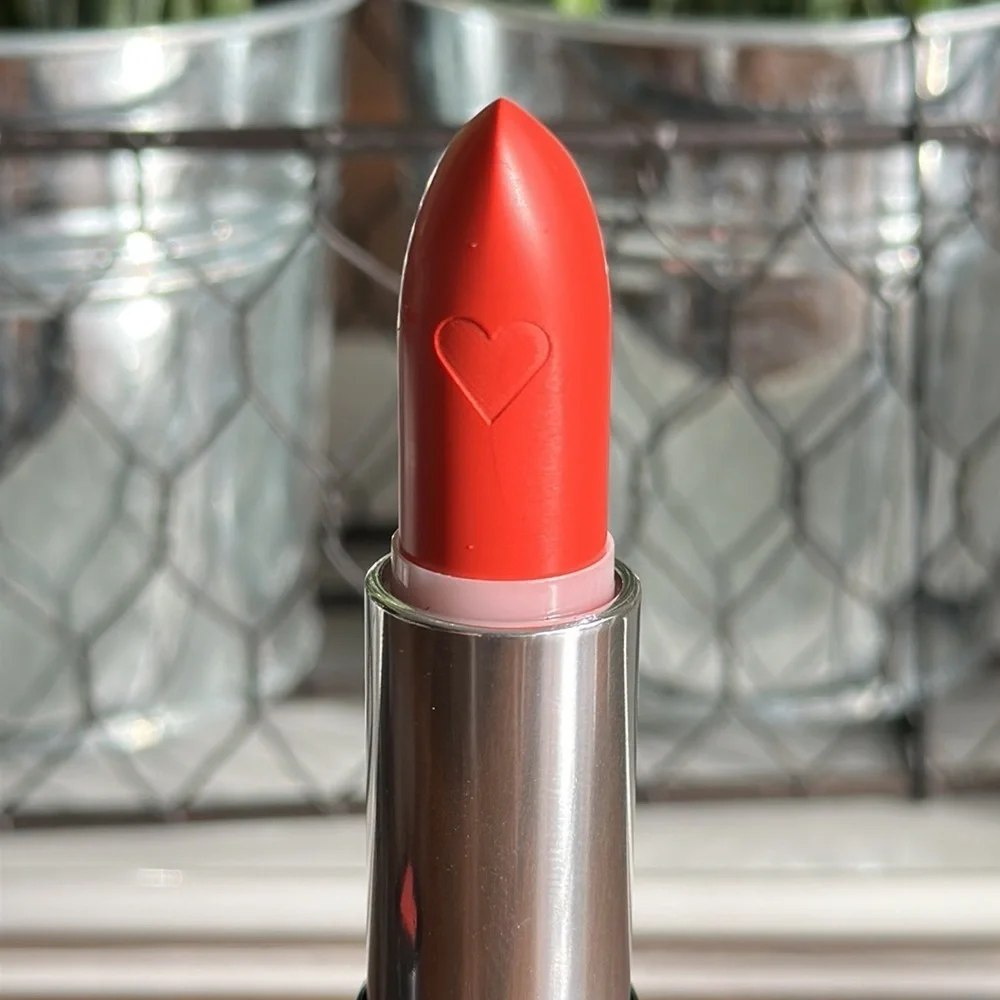 Shout Loud Satin Lipstick 1.0ea - Picture 5 of 9